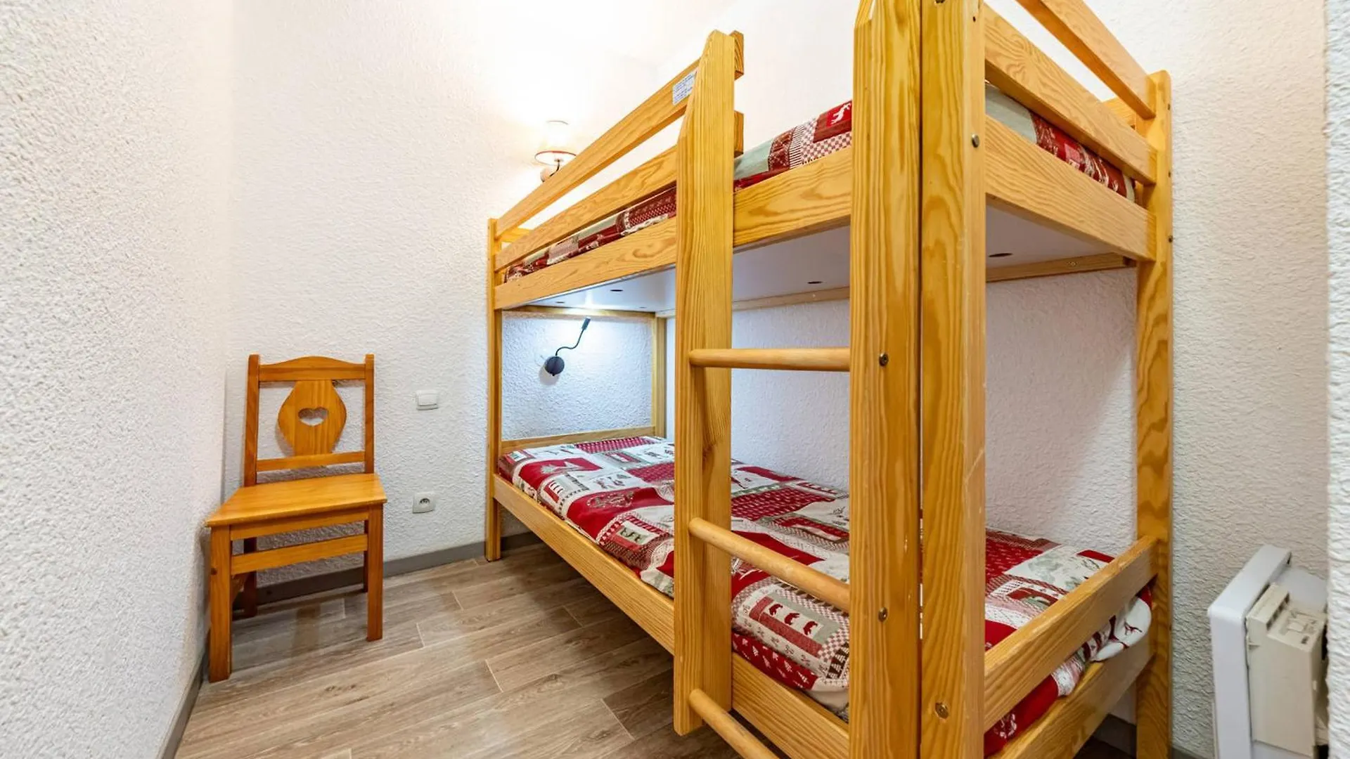 T3 Cosy Pour 6 Pers Avec Balcon, Saint-Francois-Longchamp - Fr-1-807-1 Apartment
