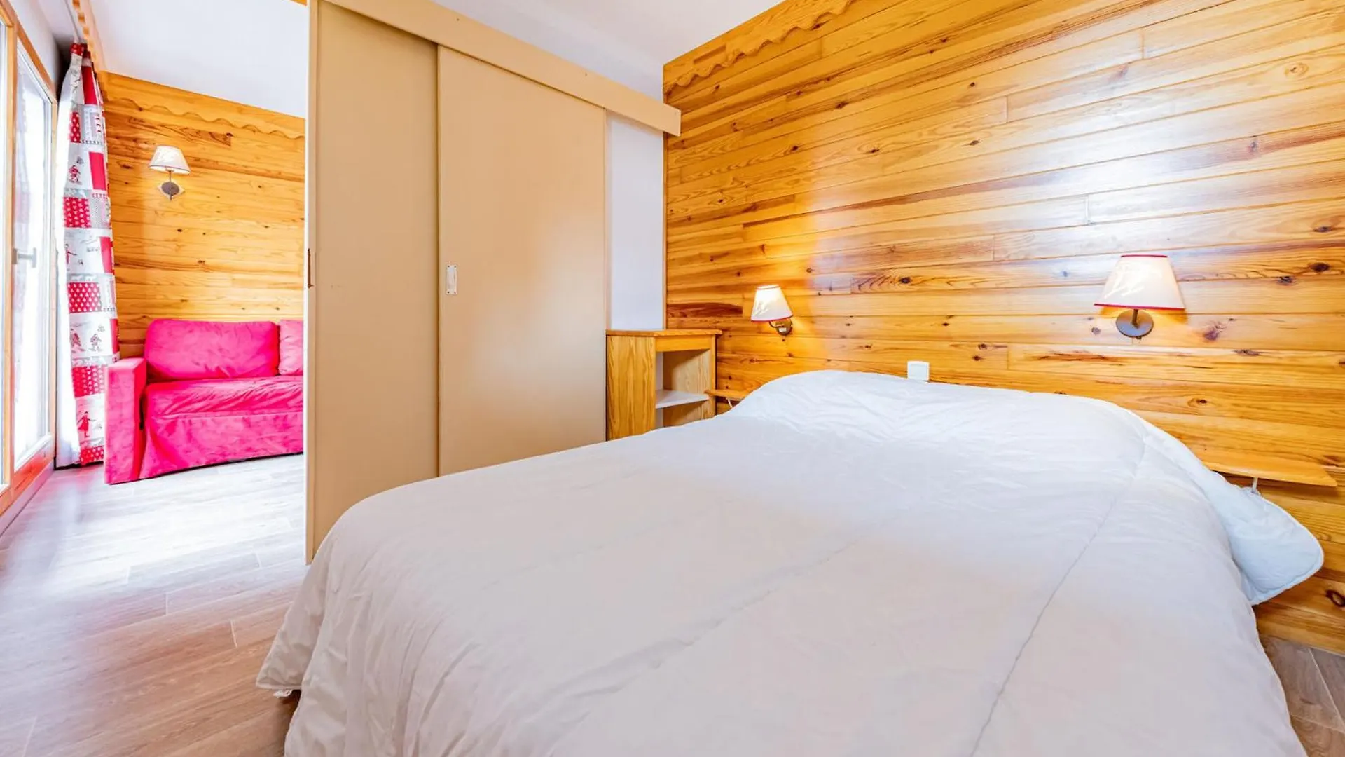 T3 Cosy Pour 6 Pers Avec Balcon, Saint-Francois-Longchamp - Fr-1-807-1 Apartment France